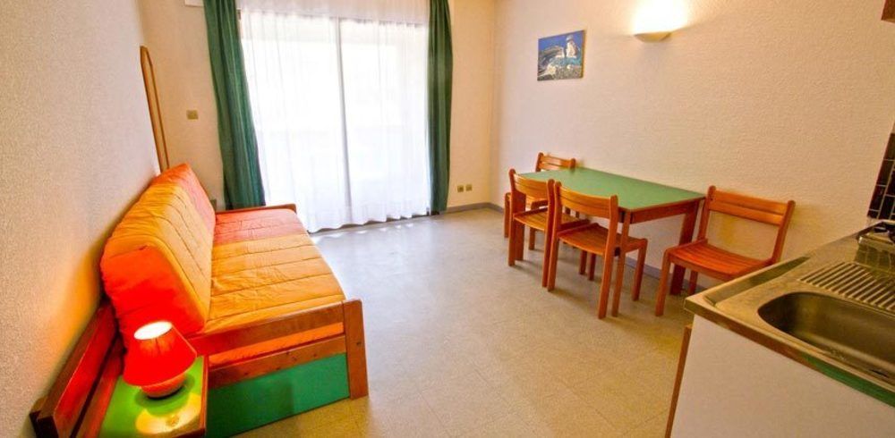 סאגון Le California Motel מראה חיצוני תמונה
